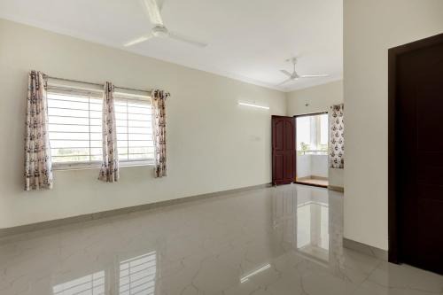 OYO Hotel O Ramaraopet Near Kakinada Beach