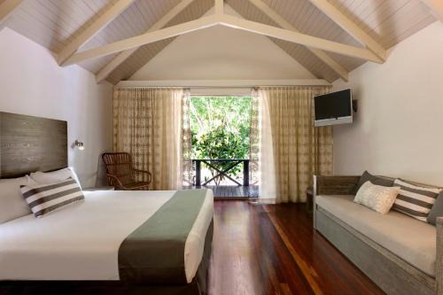 Palm Bungalows in Hamilton Island