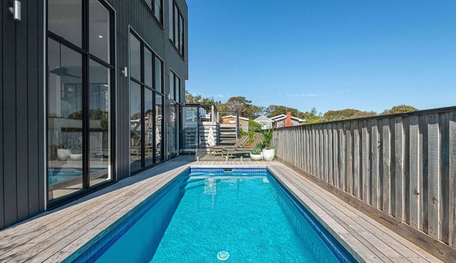 Panoramic Views & Contemporary Style in Blairgowrie