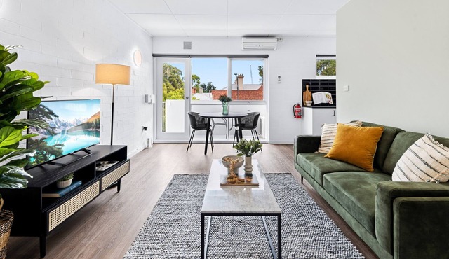 Peaceful 1-Bed Apartment Near the City Centre in Parkville