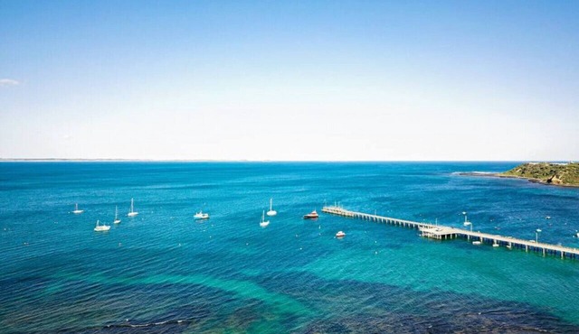 Pebble Views - Flinders in Flinders