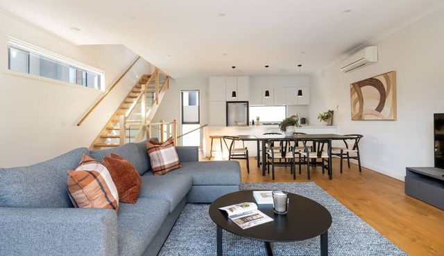 Pet Friendly - Sommersby Terrace - Port Melbourne in Port Melbourne