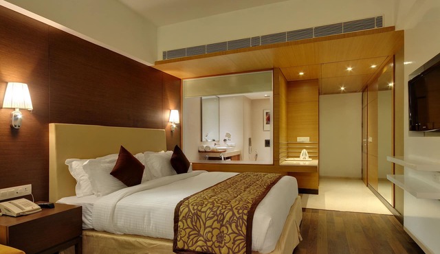 Platinum Hotel