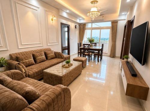 Premium Aura Stays 2 BHK Luxury Family Stay