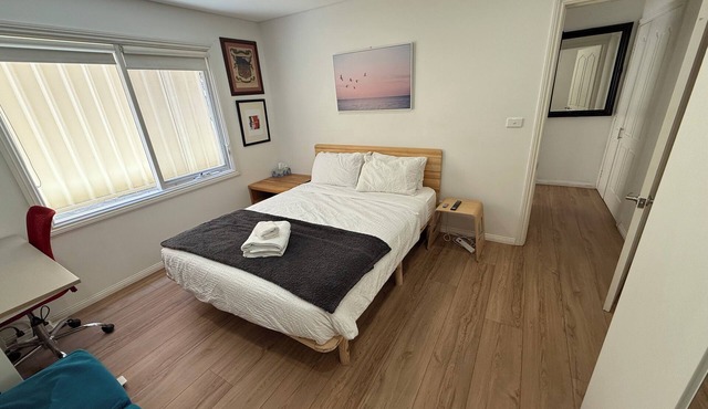 Private 1 bedroom apartment near beach and shops in Maroubra