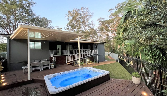Private family spa, pet-friendly, coastal in Umina Beach