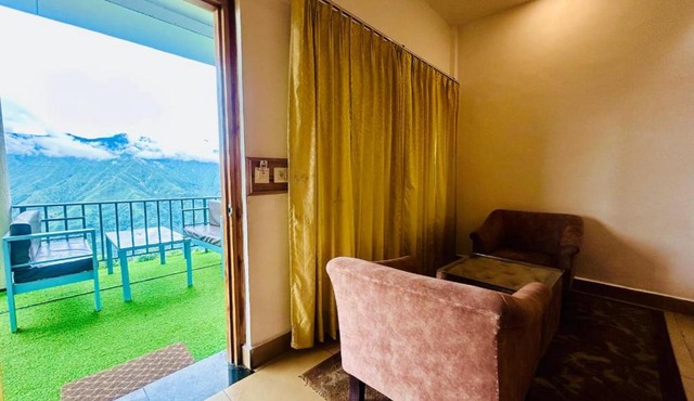 Queen Hills Resort and Hotel By Edge Group - Rooftop Restro, Balcony View