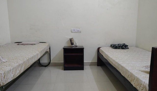 Radhe Krishna Guest House
