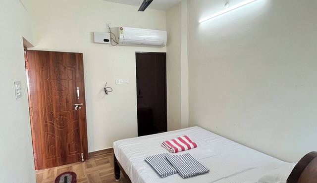 Raha Rooms