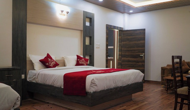 Raj Vilas Hotel & Resort Maharajganj