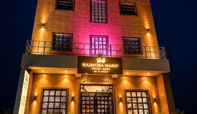Rajmora Marit Hotel