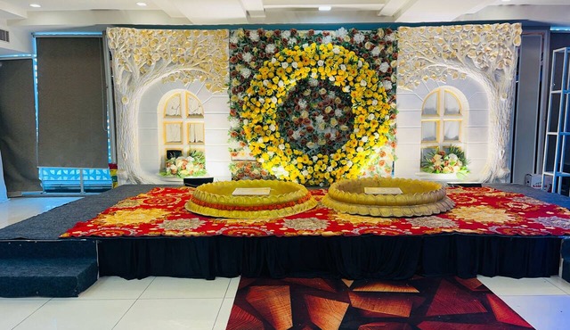 RED LEAF HOTELS in Hisar