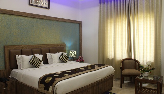 Regal Hotel and Restaurant