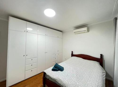 Room 93 in Epping
