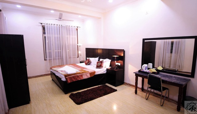 Rose Garden Resort DAULATABAD FORT