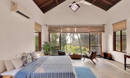 SaffronStays Thalassea - 4BHK Beachfront Villa with Lawn & Private Beach access in Alibaug