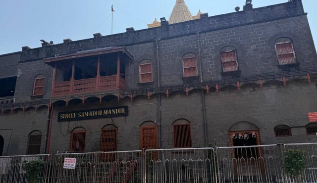 Sai G.R.K Hotel in Shirdi