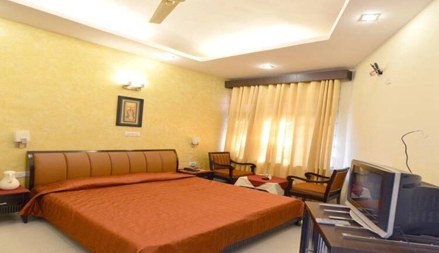 Sandpiper Tourist Resort