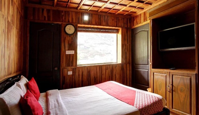 Santhi Ayurvedic Resort