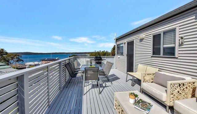 Seabreeze Lakeview Sunset Delight Lake Macquarie in Sunshine