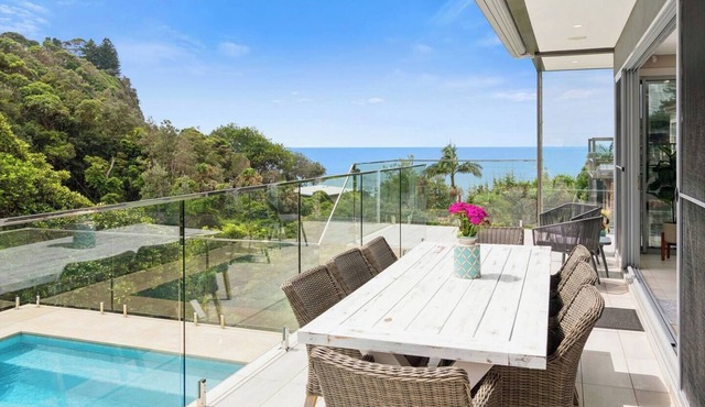 Seacliff Beach Escape Private Pool and Ocean Views in Coalcliff