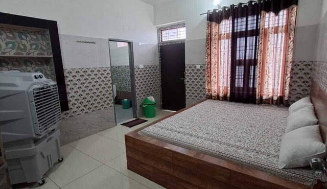 Sehrawat Guest House