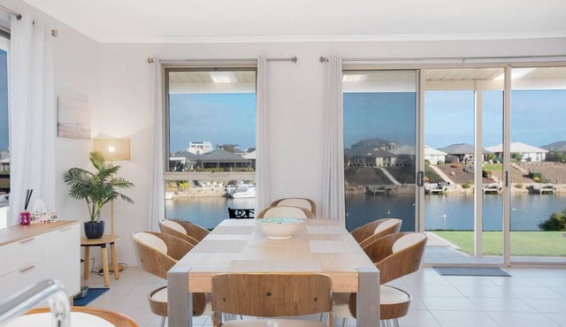Serenity 24 Waterfront Living on Hindmarsh Island in Hindmarsh Island