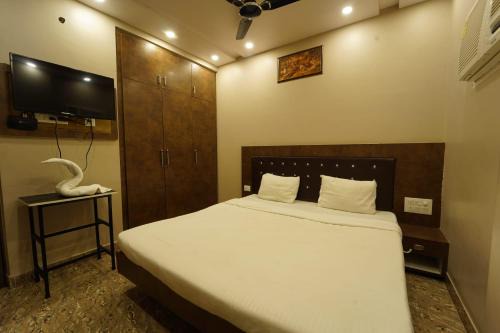 Sharsh Banquet and Hotel