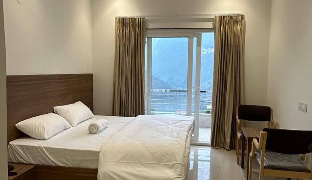 Shiv Kedar Hotel in Ukhimath