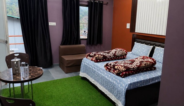 Shivay Kingdom Eco Cottage And Huts in Ukhimath