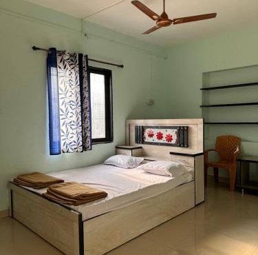 Shree Niwas Homestay near Kasheli beach