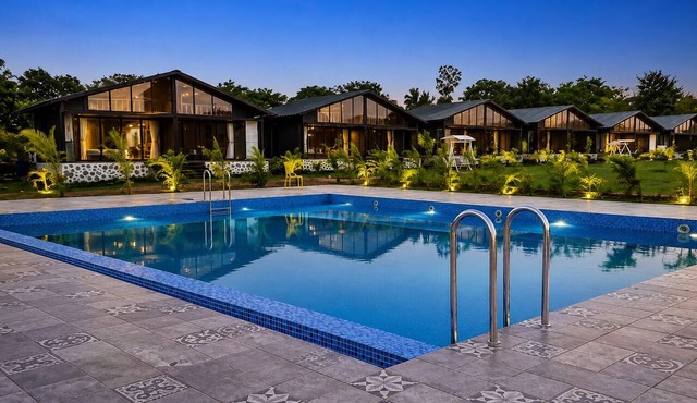 Shreephal Luxurious Resort