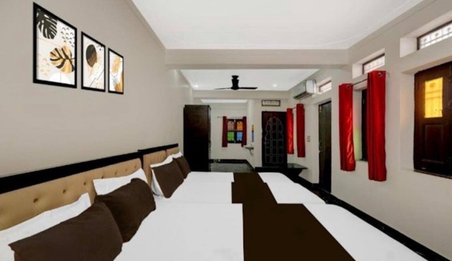 Shri daulat villas hotel