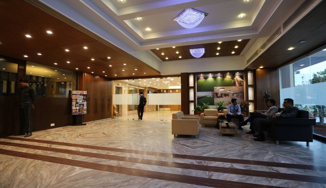 Silver Cloud Hotel & Banquets Ahmedabad