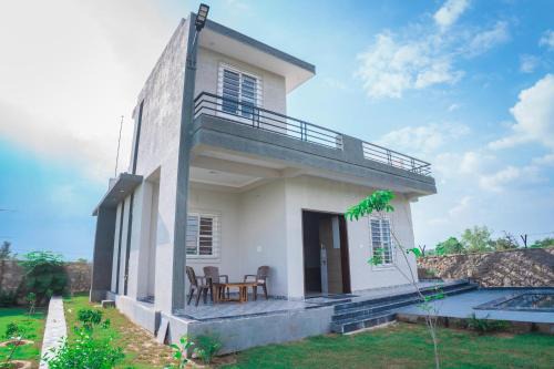 Silverleaf Homestay in Borāj