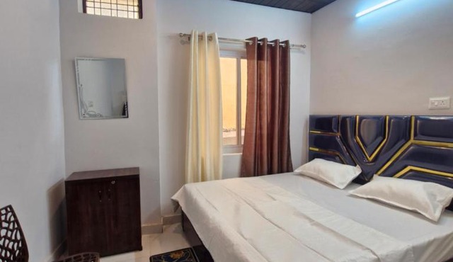 SkyPeak Retreat home stay in Ukhimath