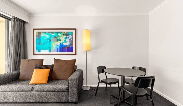 Sleek 1-Bed by Jubilee Park with Pool in Parramatta
