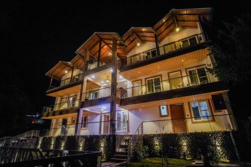 Snowia A Luxury Stay By Tag Resorts