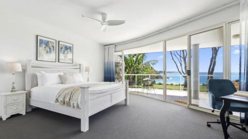 Solara - Sleeps 8, Beach, Walk To Resorts, Views in Coffs Harbour