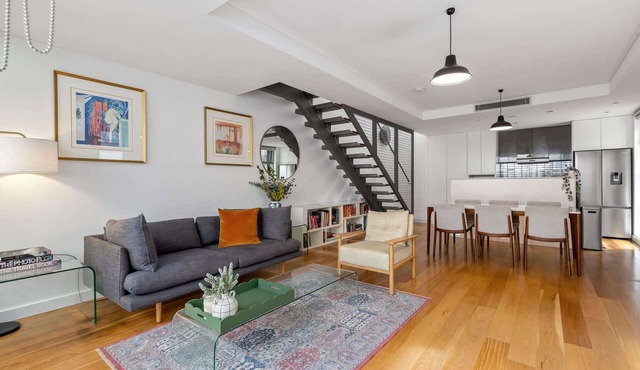 Spacious 2-Bed Retreat in Rosebery in Rosebery