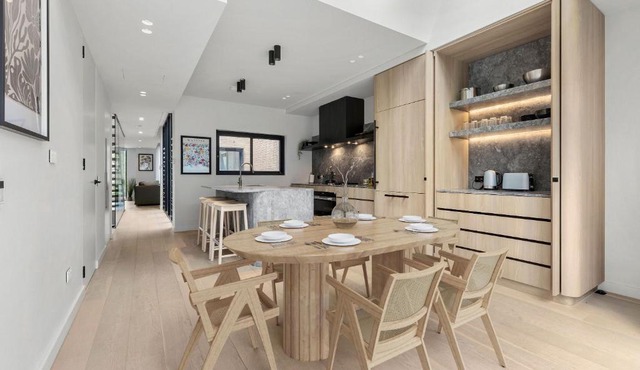 Spacious 4BR with Terrace & Garage in Sydney