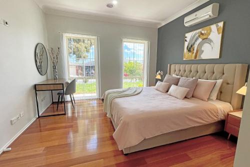 Spacious 5BR House in Hallam near Bunjil Place in Hallam