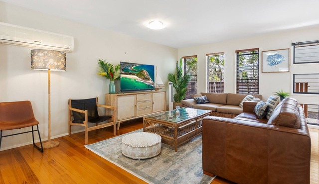 Spacious & Sunny 3-Bed Beachside Home in Mudjimba