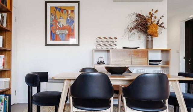 StayCentral - The Park@Port Melbourne - Pickles St, Port Melbourne - 2 bedrooms, 2 Beds, 1 Bathroom and 1 secure park + additional parking in Port Melbourne