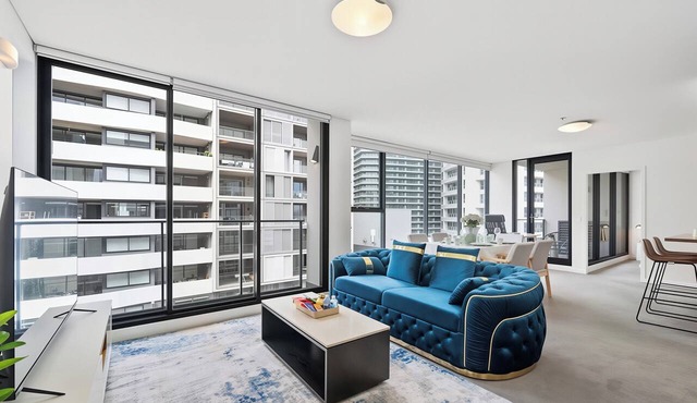 Stylish 3BR St Leonards APT Metro, Train &Parking in St Leonards