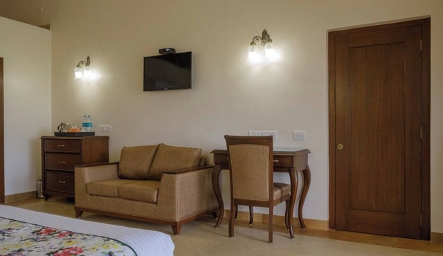 SUMMER VINES