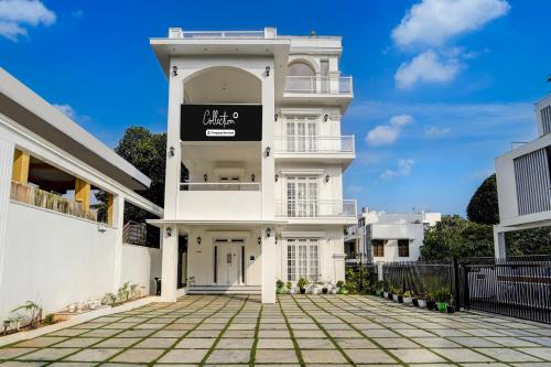 Super Collection O Kulathoor Technopark Formerly United Mansions