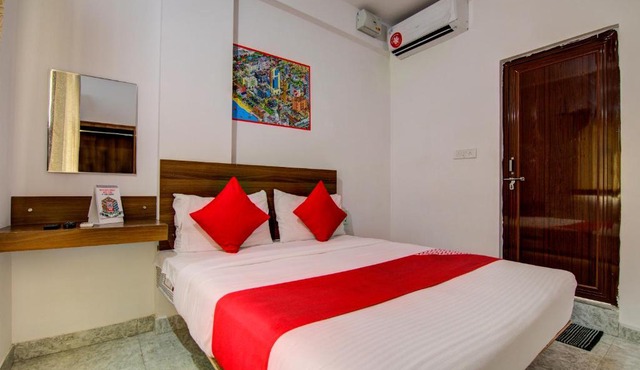 Super Hotel O Varcity Comforts Near St. John Medical College in Bangalore