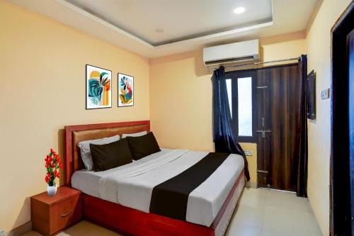 Super OYO Collection O BHU Road Varanasi Formerly Hotel Swarna Banquet