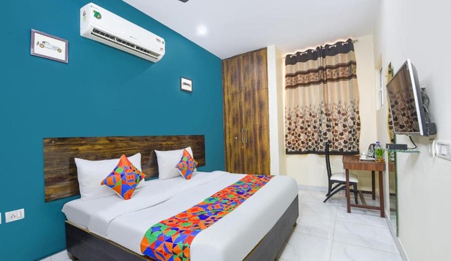 Super Townhouse 28